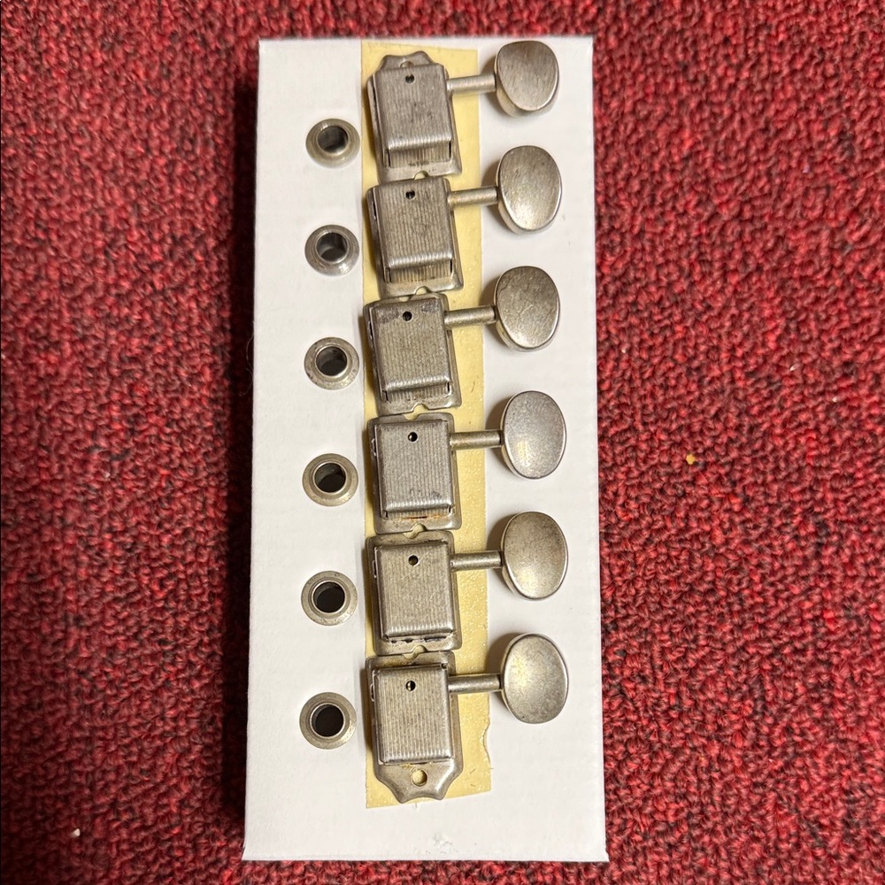 Silver Guitar Tuning Pegs